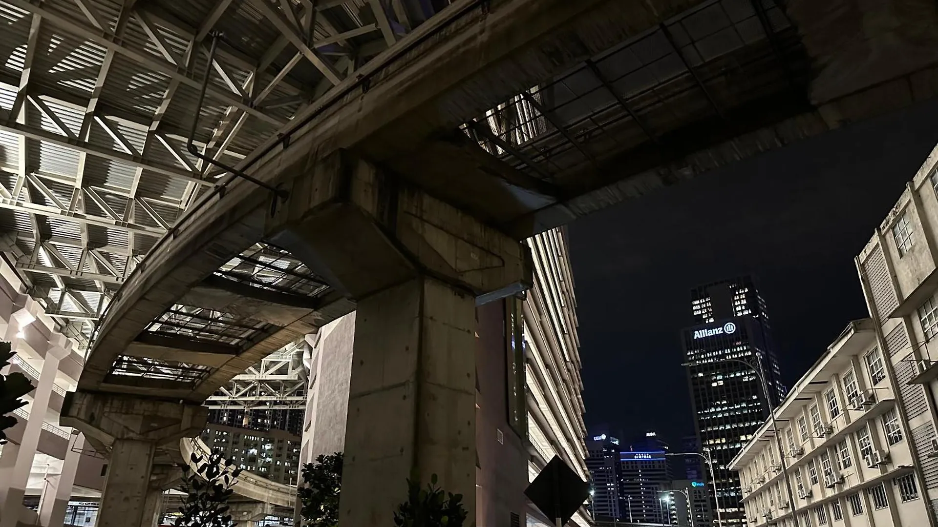 ラブホテル Riveria City Kl Sentral クアラルンプール